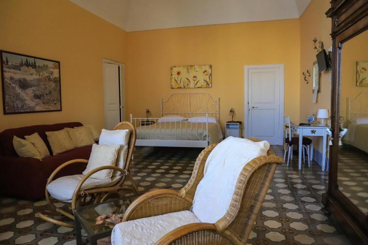 Palazzo Barba Bed & Breakfast Gallipoli Exterior photo