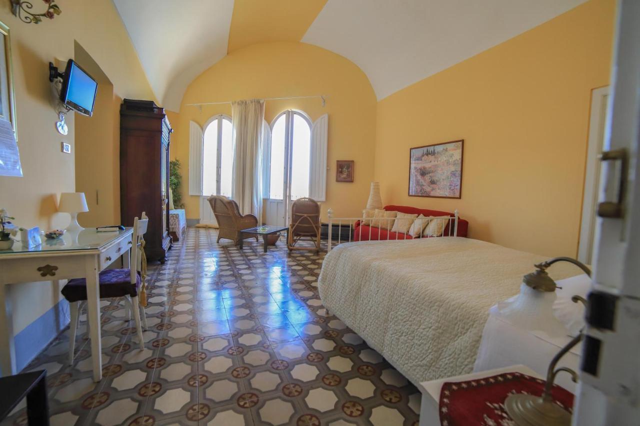Palazzo Barba Bed & Breakfast Gallipoli Exterior photo